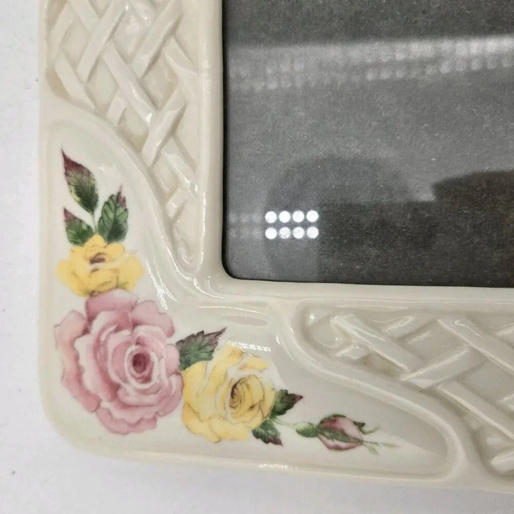 Belleek Fine China Ireland Red Yellow Rose‎ White Lattice Picture Frame VTG 2000